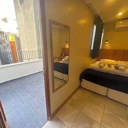 Eymen Palace 2*